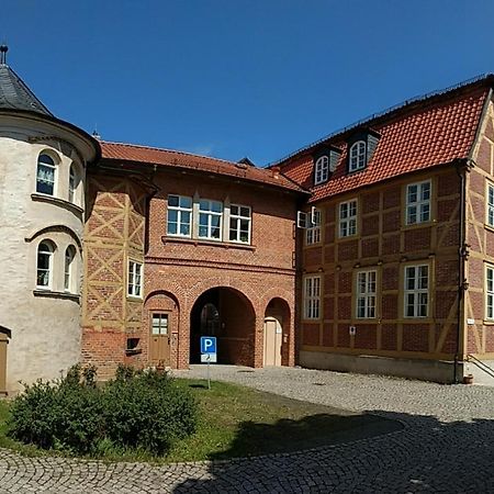 Отель Lindenhof / Gastehaus An Der Teufelsmauer Тале Экстерьер фото