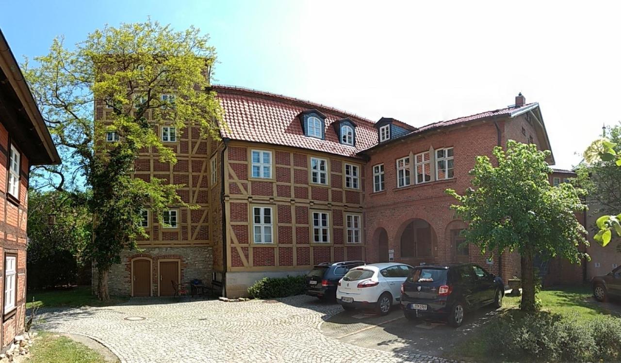 Отель Lindenhof / Gastehaus An Der Teufelsmauer Тале Экстерьер фото