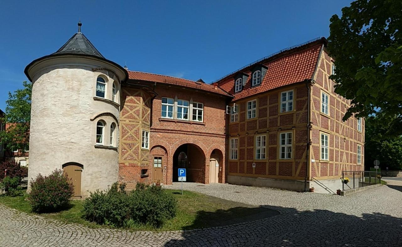 Отель Lindenhof / Gastehaus An Der Teufelsmauer Тале Экстерьер фото